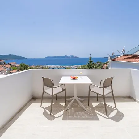 Apart-hotel Yoga House 3*